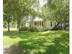 Aggieland Vacation Rentals--The Corner Cottage