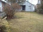 $625 / 2br - 2bedroom house with large front yard (yakima) 2br bedroom