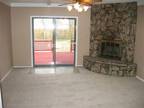 $900 / 3br - 1450ft² - Charming 3Bd/2Bth with 2 Living Rooms!