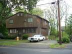 $1600 / 3br - 1334ft² - Stratford 3 bedroom 2.5 bath Near Train Station