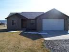 Albion home for Sale! 3 bdrm,2 bth,large lot,only 2 yrs old!