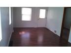 $650 / 3br - 3 bed, 2 bath lower duplex