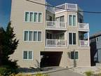 $1450 / 3br - 1000ft² - SUMMER Steps to the beach , condo w/3 bed 2 baths