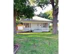 $585 / 2br - 702ft² - Updated two bedroom