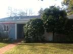 $5900 / 3br - 2084ft² - LOCATED IN PALO ALTO A FEW BLOCKS TO JORDAN MIDDLE