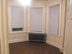 $500 / 1br - 2nd fl apt in duplex (5500 Catherine St) (map) 1br bedroom