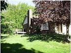 $ / 3br - 1200ft² - Three bedroom condo (Saugatuck Douglas) (map) 3br bedroom