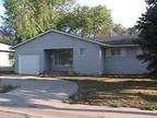 $875 / 3br - 900ft² - VERY NICE RANCHER (BELMONT) 3br bedroom