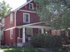 $1100 / 3br - Half Duplex 3bed, 1bath (253 Maynard / Indianola) (map) 3br