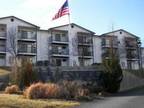 $710 / 2br - 867ft² - What a view! (Clarkston) 2br bedroom