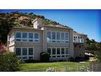 $3550 / 3br - Bright Sun Lit Home on the Hills with Spectacular View (East Simi