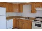 $425 / 2br - ft² - Cute two story 2 bedroom townhouse w/ move-in special!