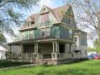 $450 / 1br - Deluxe apt in Victorian Mansion (Benson, MN) 1br bedroom