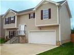 $1395 / 3br - Three Bedroom Home For Rent with Fenced in Backyard and Bonus