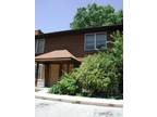 $955 / 2br - 1200ft² - Move in NOW- Grad/Professional Deals, Flexible lease