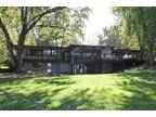 True Contemporary Treasure on Honey Lake