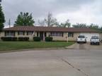 $1475 / 4br - 2800ft² - Huge house with in-ground pool REDUCED RENT!