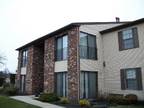 Beautiful, Clean & Spacious 2 br Condo in Newtown Commons!!