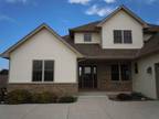 $2100 / 3br - 1800ft² - Executive Caliber - 3 Mo Min Rental (Hartford) 3br
