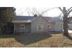 $700 / 2br - Home with garage and Fenced Backyard (NW Wichita) 2br bedroom