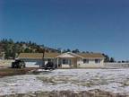 $1275 / 3br - 1400ft² - Incredible views from this 3 bedroom home backing to
