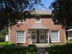 $675 / 2br - Duplex w/garage (1365 S. 40th Street) (map) 2br bedroom