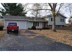 $ / 4br - 1500ft² - Beautifully Renovated House w/Huge Fenced Yard, Storage
