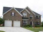 $1550 / 4br - Beautiful Spacious Home, Large Eat-In Kitchen