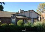 $750 / 2br - 928ft² - Two bedroom 1 1/2 bath with no noisy neighbors living