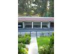 $945 / 2br - 850ft² - Condo for rent, quite locations (Santa Paula) (map) 2br
