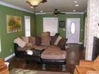 $750 / 3br - 1100ft² - 3 br remodeled house, fenced in back yard (Lakeshore)