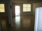 $650 / 2br - ft² - huge 2 bedroom spring special (pleak richmond rosenberg) 2br