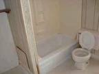 $525 / 1br - 1br - 1br - studio west side bing. heat and electricity included