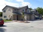 $1200 / 3br - Available Now! 3 Bedroom, 2 Bath Townhouse (Chico) 3br bedroom