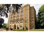 $1695 / 3br - Enormous 3BR w/Beautiful Detailing,Nice Updates & FREE HT&HW!Avail