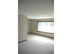 $650 / 2br - 2 bed with 1 Car Garage. High Speed Wireless Internet Included