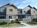 $1200 / 2br - 1300ft² - Available Now built Townhome for rent in great