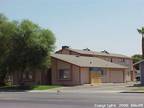 $750 / 2br - South Bakersfield- Large 2 bedroom, 1.5 bath apartment- move in