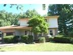 506 Heatherhill Rd. 4BR, 2.5BA 4BR bedroom