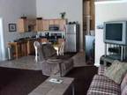 $895 / 1br - 1600ft² - 800 sf. Apt over 800 sf. Shop (North of Airport
