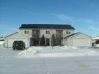 $570 / 2br - 900ft² - 2Br Heat & Water Inc (2375 Clover-Oshkosh) 2br bedroom