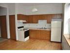 $450 / 3br - 3 bedroom apartment (734 Jefferson) (map) 3br bedroom