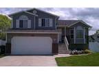 $1295 / 3br - Nice Layton Multi-level Home w/3 bedroom,2 bathroom & 2 car garage
