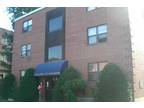 Large studio,H/HW included,hdwd floors,parking (Hartford,CT)