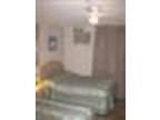 VACATION--->1 br Wildwood, NJ 08260 condo with pool, parking & hbo