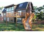 $235 / 2362ft² - BAYFRONT CUSTOM CHALET - Bring your kayak!