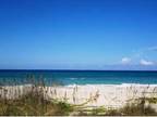 $3000 / 2br - 2000ft² - Beautiful 2/2+Oceanfront Home with fireplace!