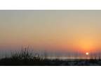$1500 / 4br - Oceanside Beach House, Great Location on the Beach