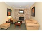 Galleria Townhome 2TH 940 2/2 Flat Woodfloors $883,3/2 Flat $1065