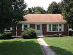 $995 / 3br - 107 Middleboro Pl